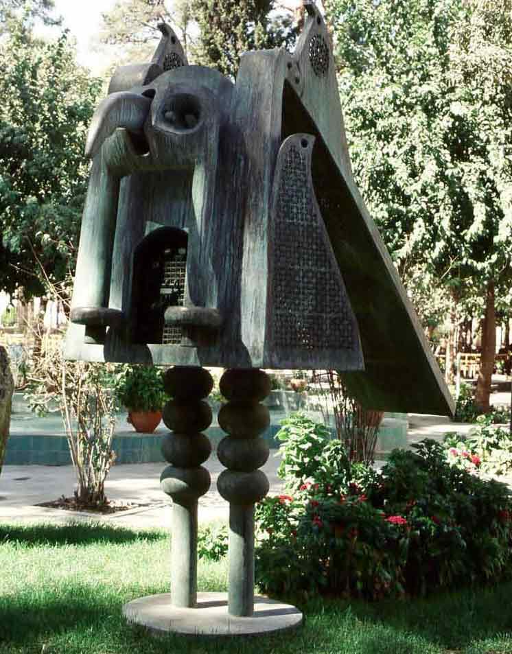 Haft Chenar Park, Tehran